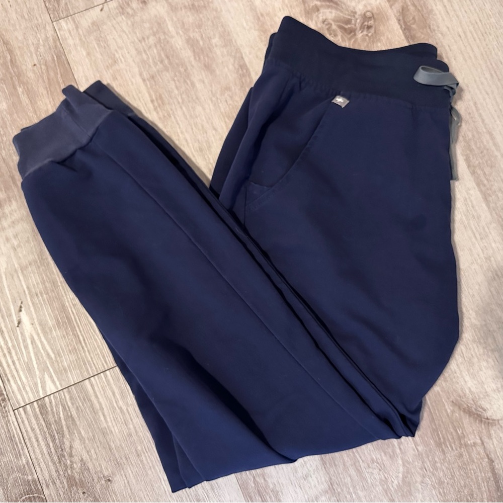 Figs Navy Zamora Scrub Pants Size SP - Excellent Condition